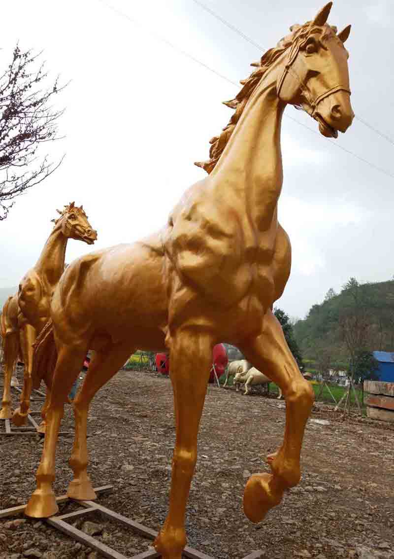  贵州大型玻璃钢雕塑