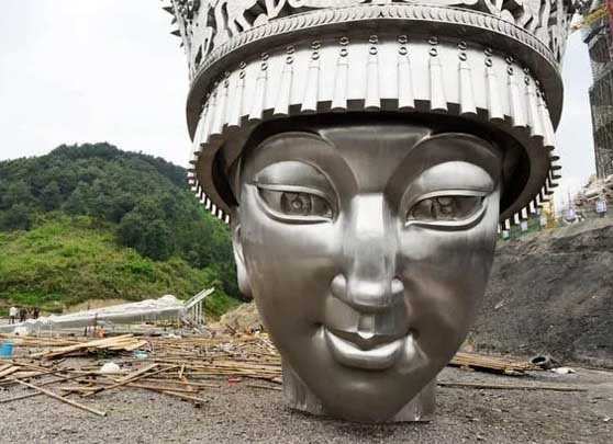 贵州苗族女神“仰阿莎”不锈钢雕塑