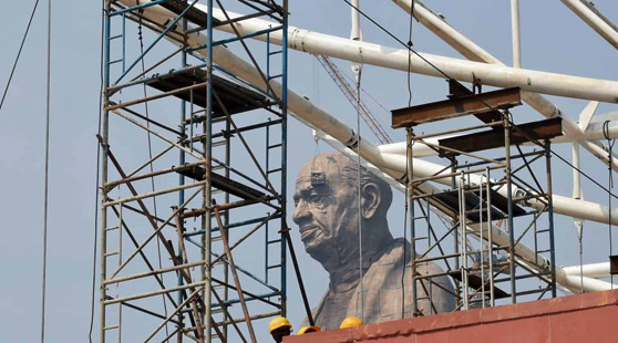 中国制造世界最高雕塑帕特尔塑像