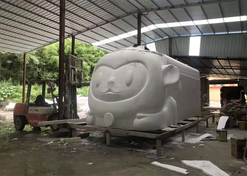 贵州泡沫雕塑制作-幽默悟空小汽车（加长版）